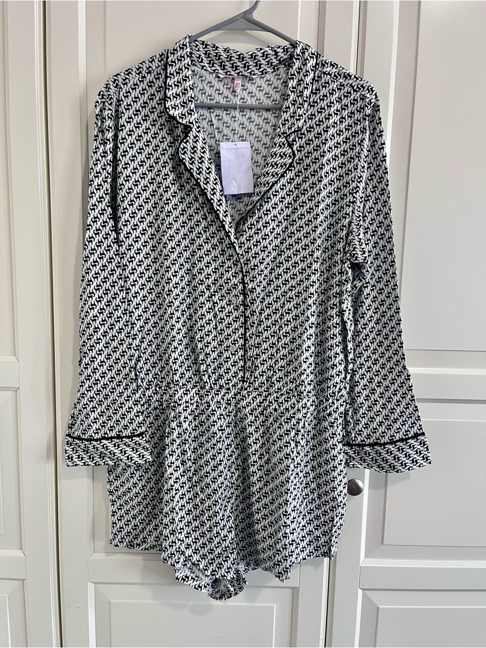 Victorias Secret sleep romper sz L